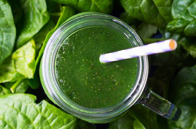 smoothie vert aux epinards et spiruline